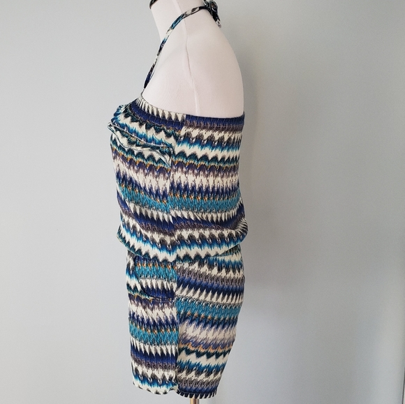 Striped Patterned Romper - Picture 4 of 5